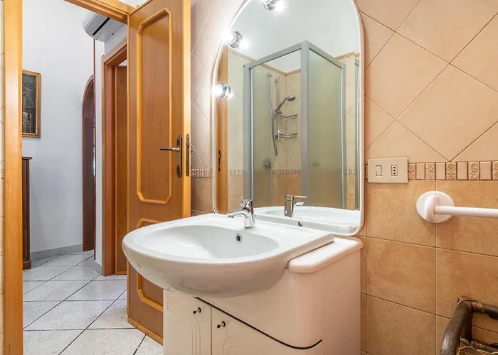 Lidia Vicino Al Mare