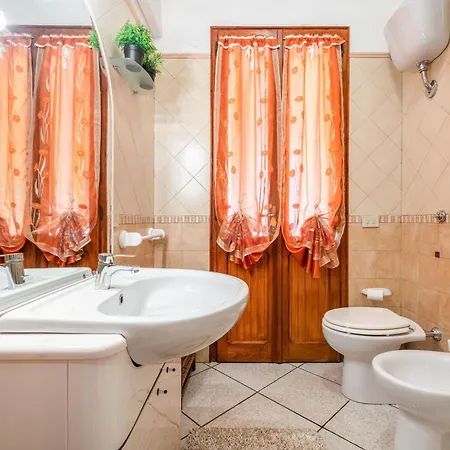 Lidia Vicino Al Mare Villa Solanas (Cagliari)